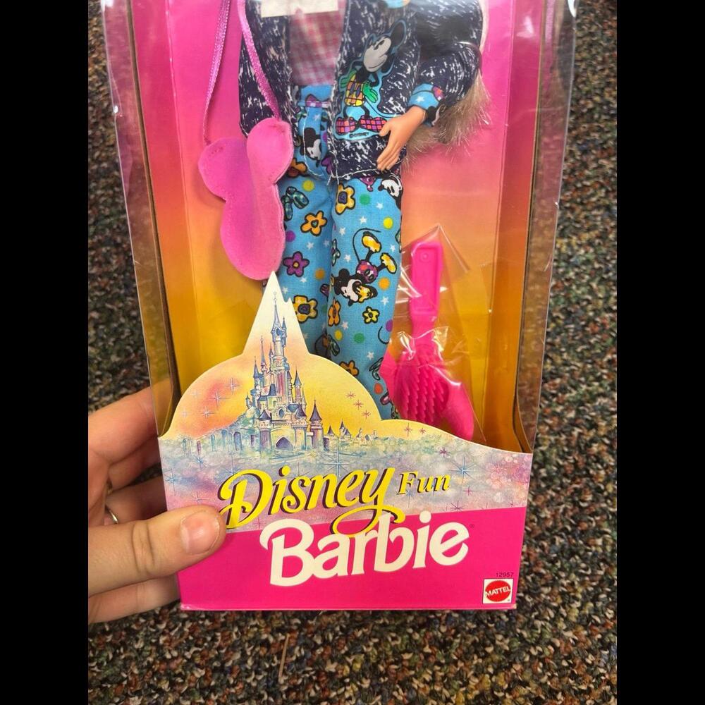 Euro Disney Fun Barbie Doll 1994 Foreign Issue New in‎ Box Collectible Mattel - Picture 2 of 7